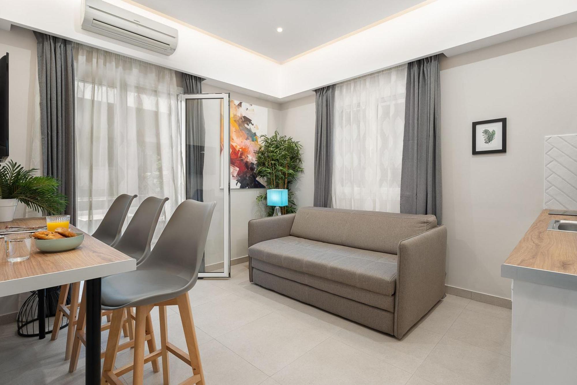 Captain'S Seafront Apartments نيدري المظهر الخارجي الصورة