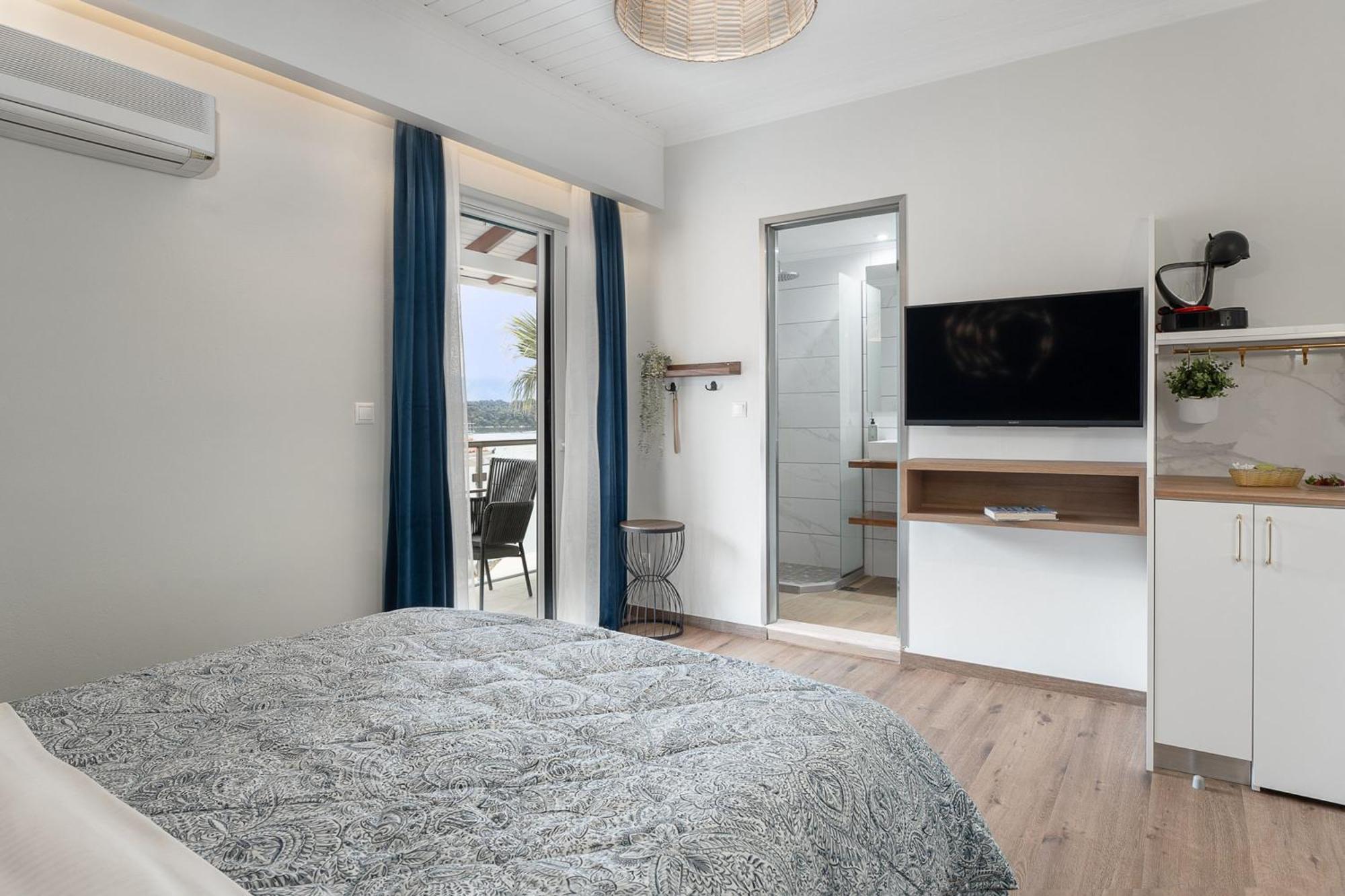Captain'S Seafront Apartments نيدري المظهر الخارجي الصورة